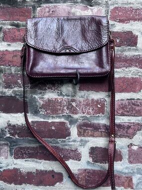 The Bridge made in Italy Vintage Women's Leather Crossbody Bag - Burgundy